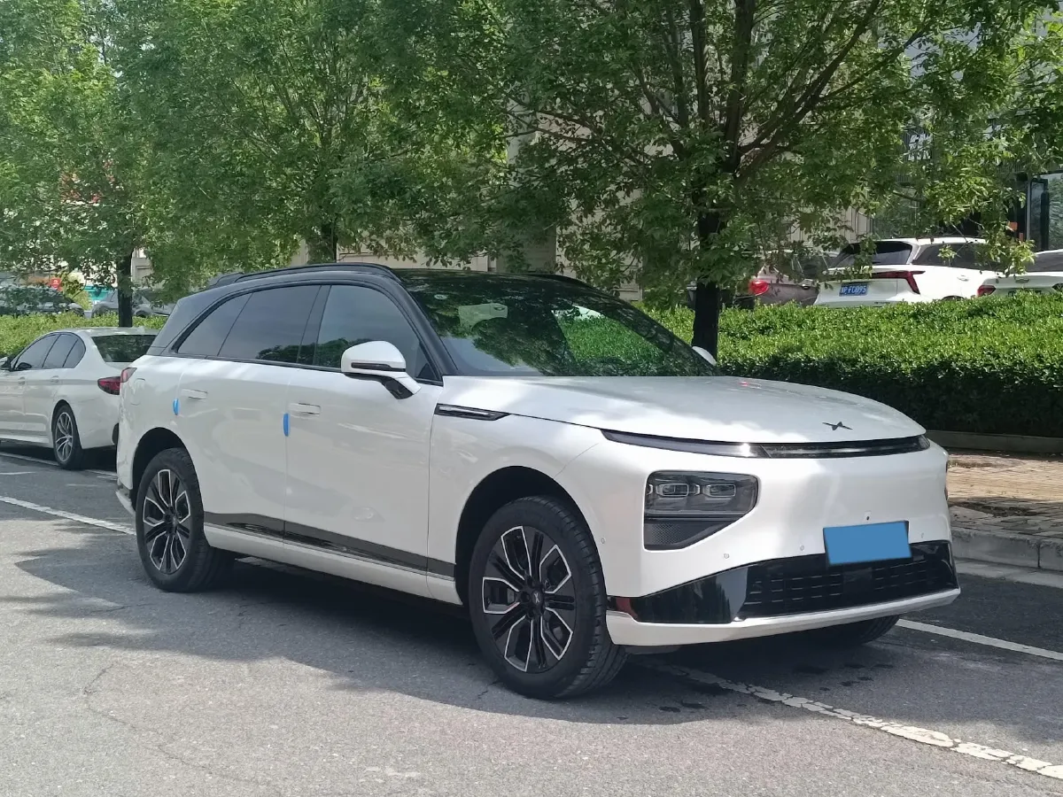 2025 Xpeng G9 BEV 79KWH,autocango,china used car exporter,china ev exporter,chinese used car exporter,chinese used ev exporter