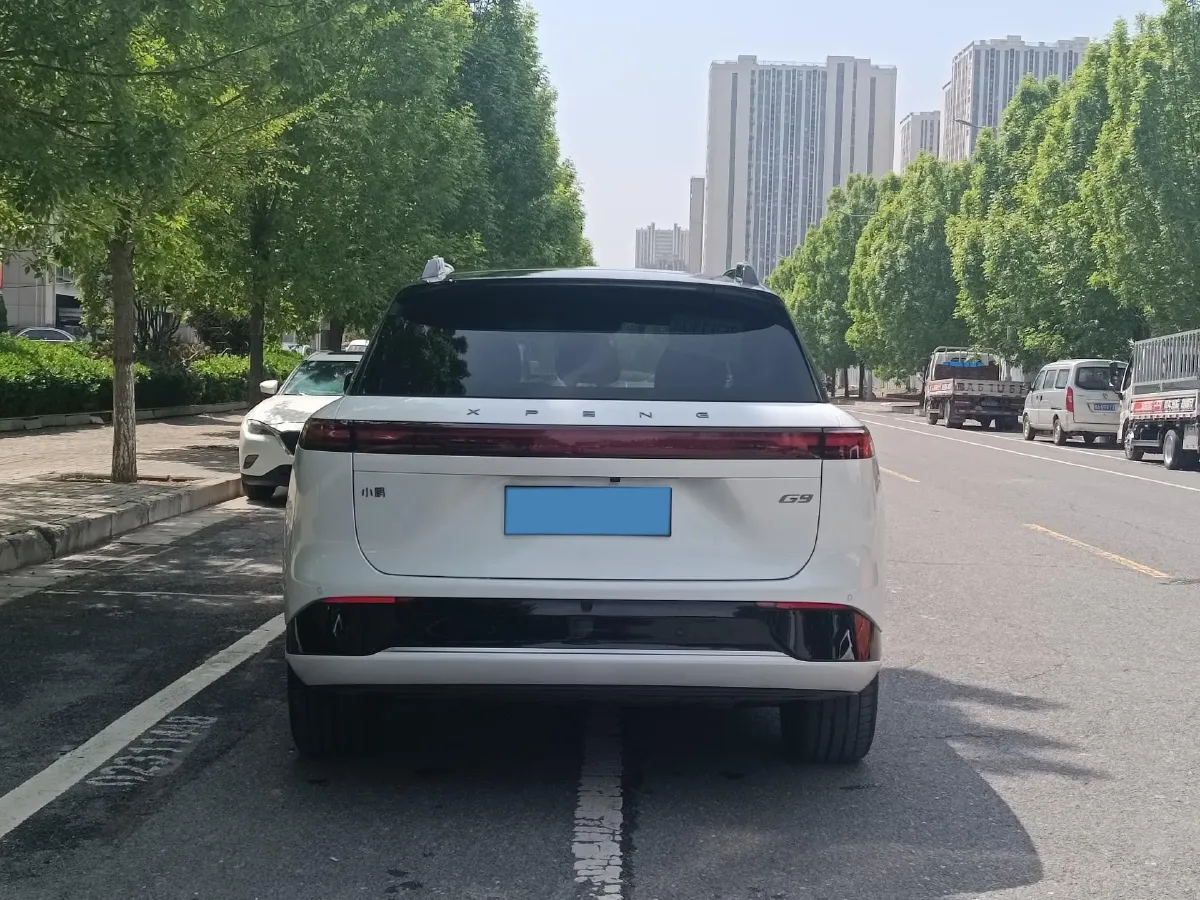 2025 Xpeng G9 BEV 79KWH,autocango,china used car exporter,china ev exporter,chinese used car exporter,chinese used ev exporter