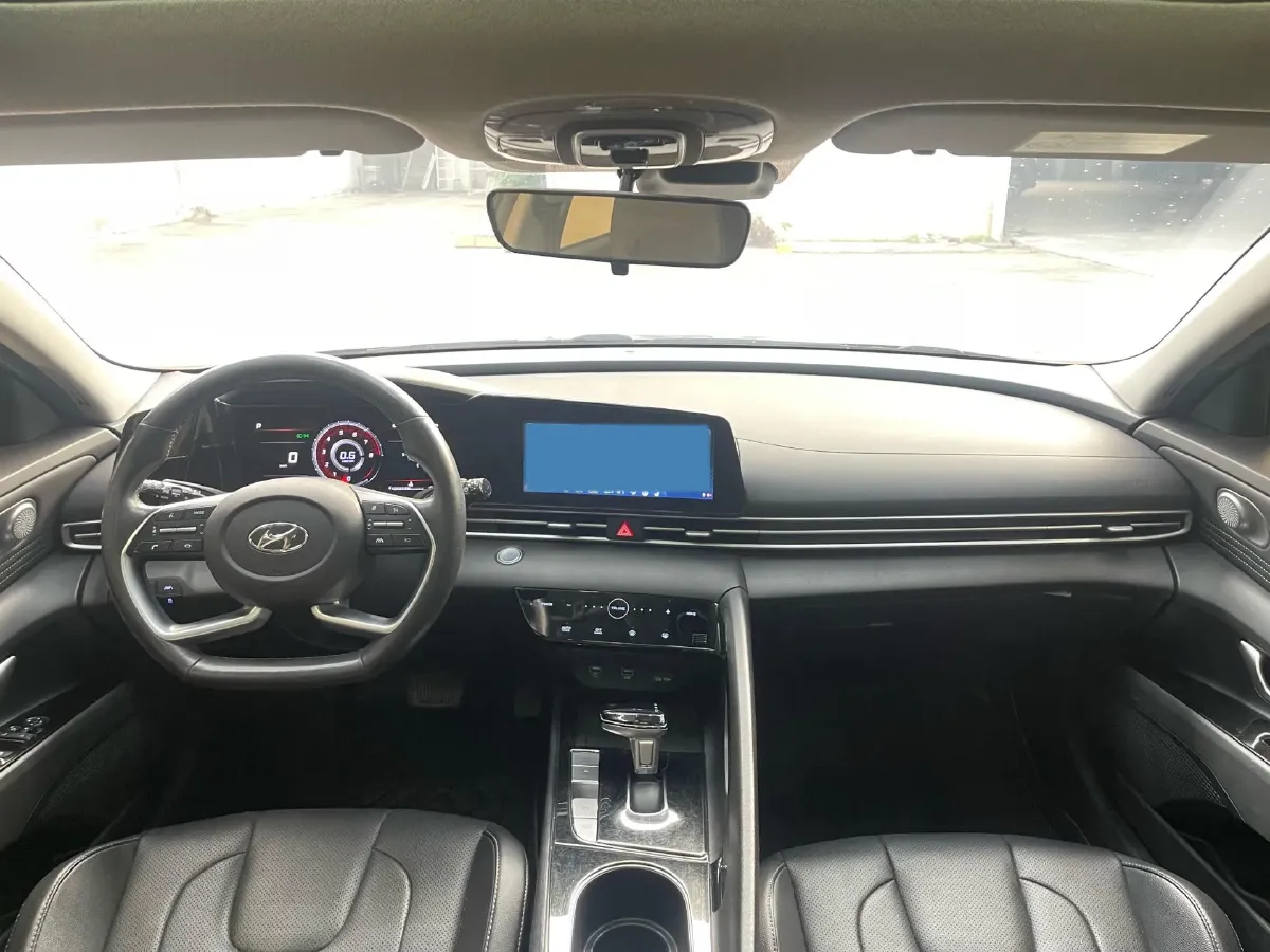 2021 Hyundai Elantra 1.5L 115HP L4 CVT,autocango,china used car exporter,china ev exporter,chinese used car exporter,chinese used ev exporter