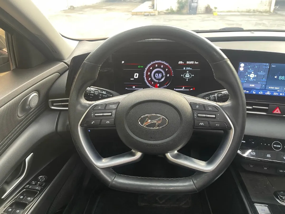 2021 Hyundai Elantra 1.5L 115HP L4 CVT,autocango,china used car exporter,china ev exporter,chinese used car exporter,chinese used ev exporter