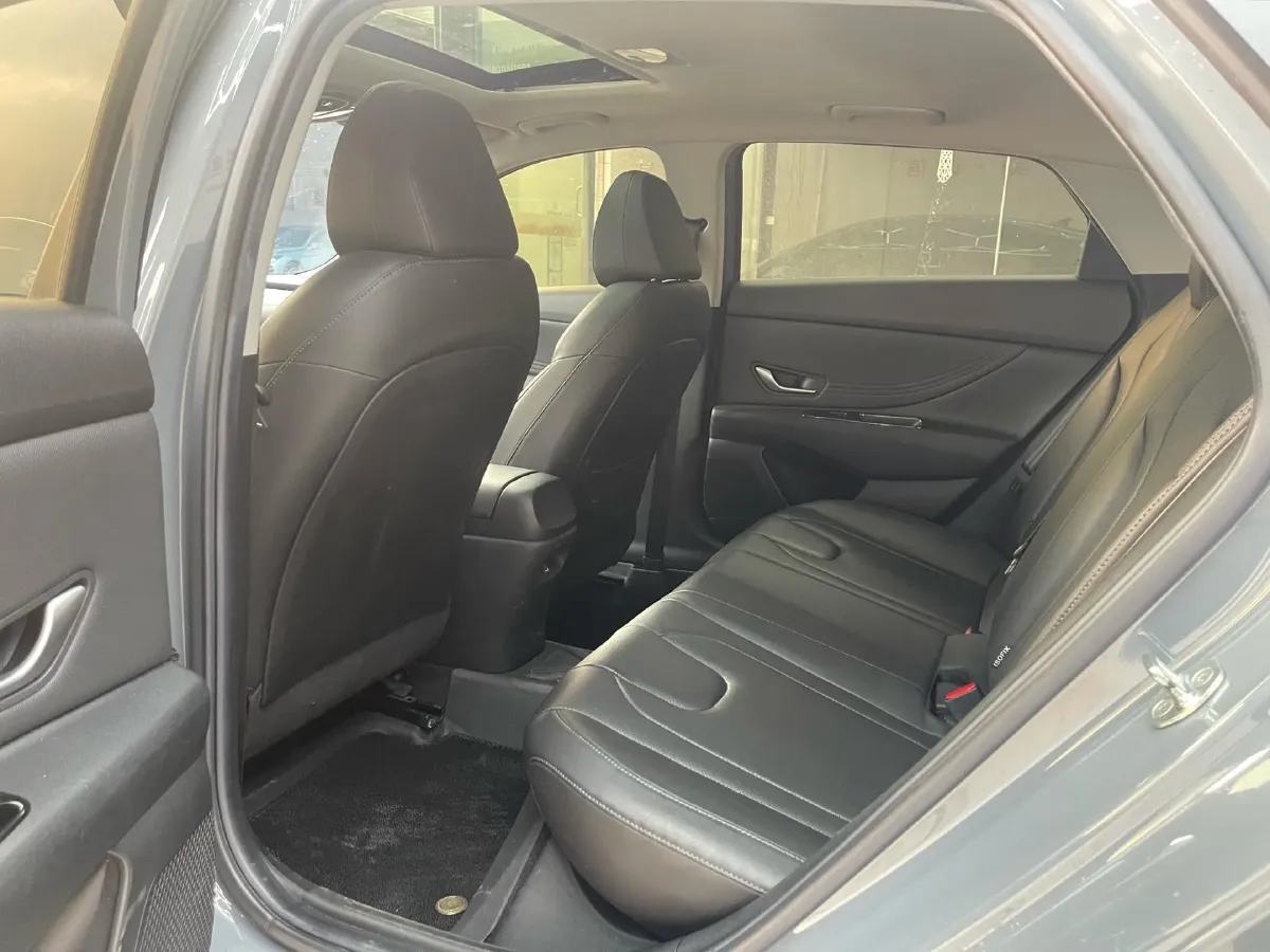 2021 Hyundai Elantra 1.5L 115HP L4 CVT,autocango,china used car exporter,china ev exporter,chinese used car exporter,chinese used ev exporter