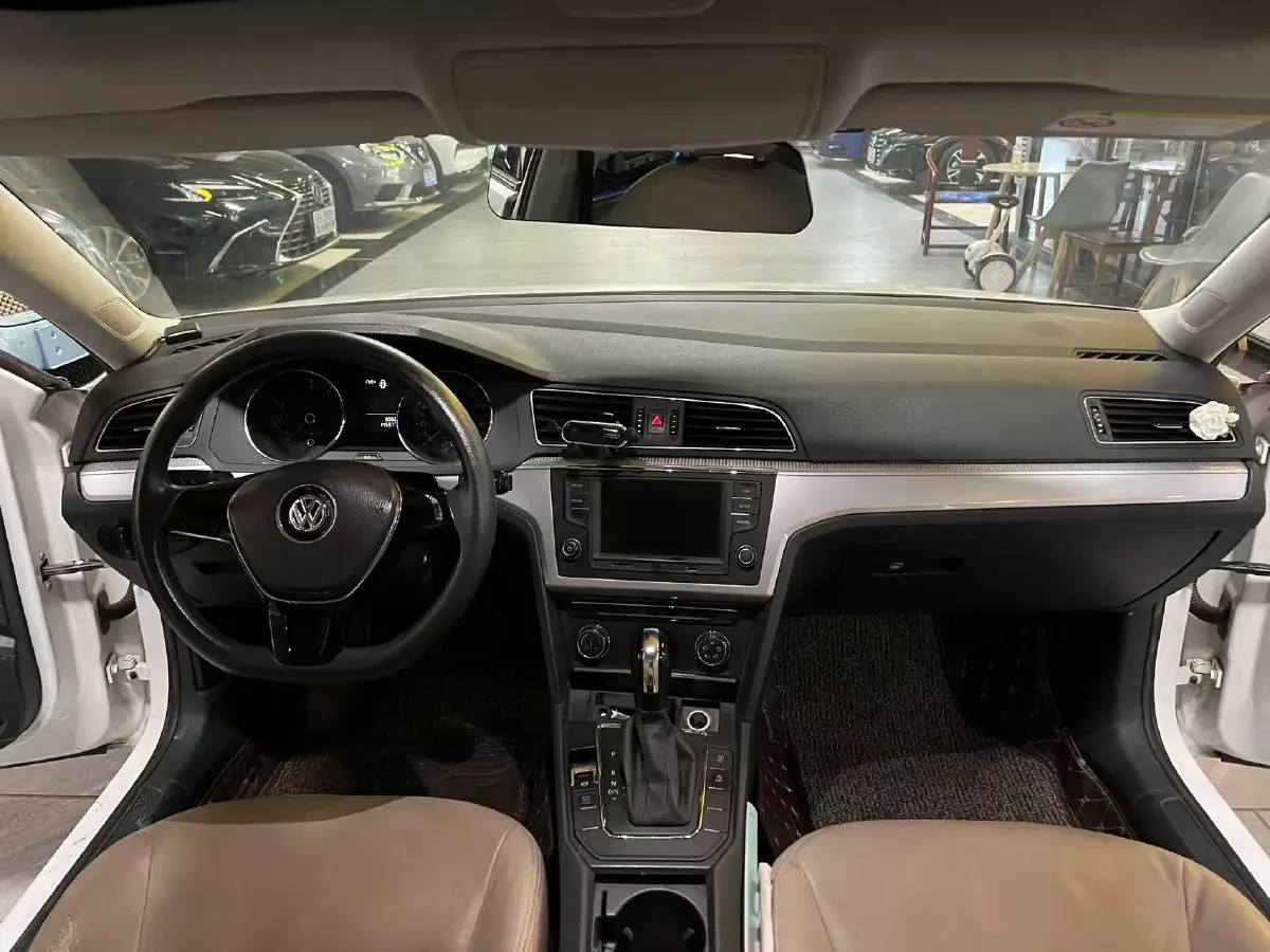 2018 Volkswagen Lamando 1.4T 131HP L4 7DCT,autocango,china used car exporter,china ev exporter,chinese used car exporter,chinese used ev exporter