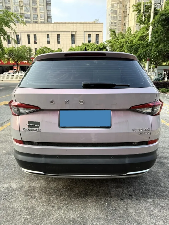 2020 Skoda Kodiak 2.0T 186HP L4 7DCT,autocango,china used car exporter,china ev exporter,chinese used car exporter,chinese used ev exporter