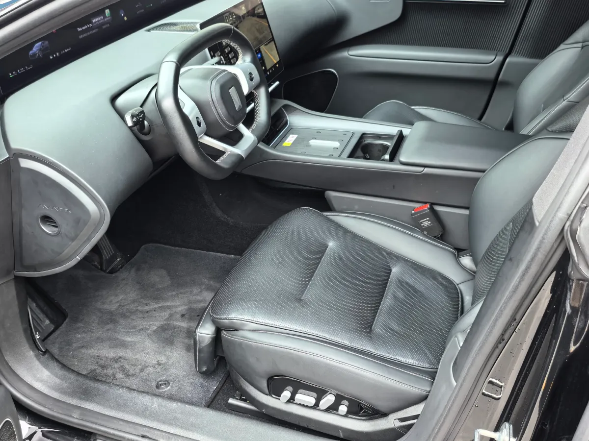 2025 Avatr 12 1.5T 156HP L4 REEV 39.05KWH,autocango,china used car exporter,china ev exporter,chinese used car exporter,chinese used ev exporter