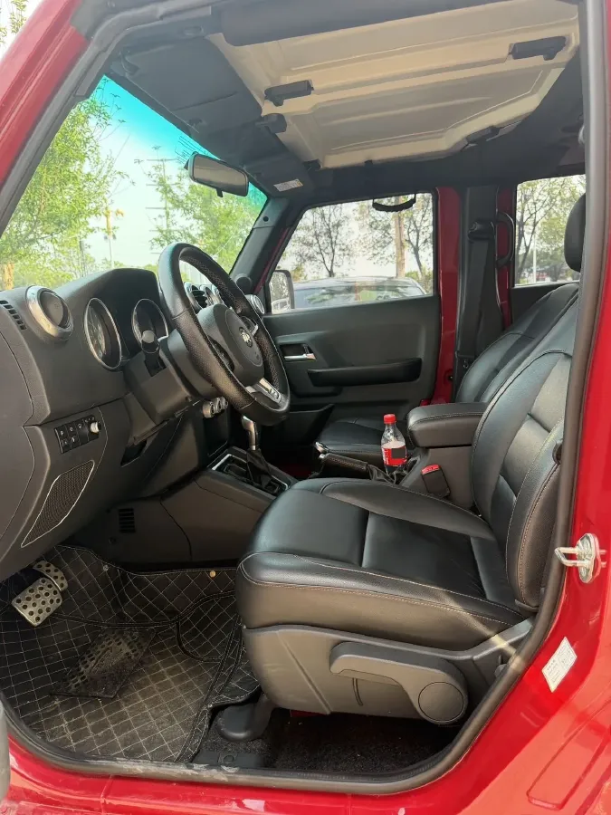 2017 Beijing BJ40 2.3T 250HP L4 6AT,autocango,china used car exporter,china ev exporter,chinese used car exporter,chinese used ev exporter