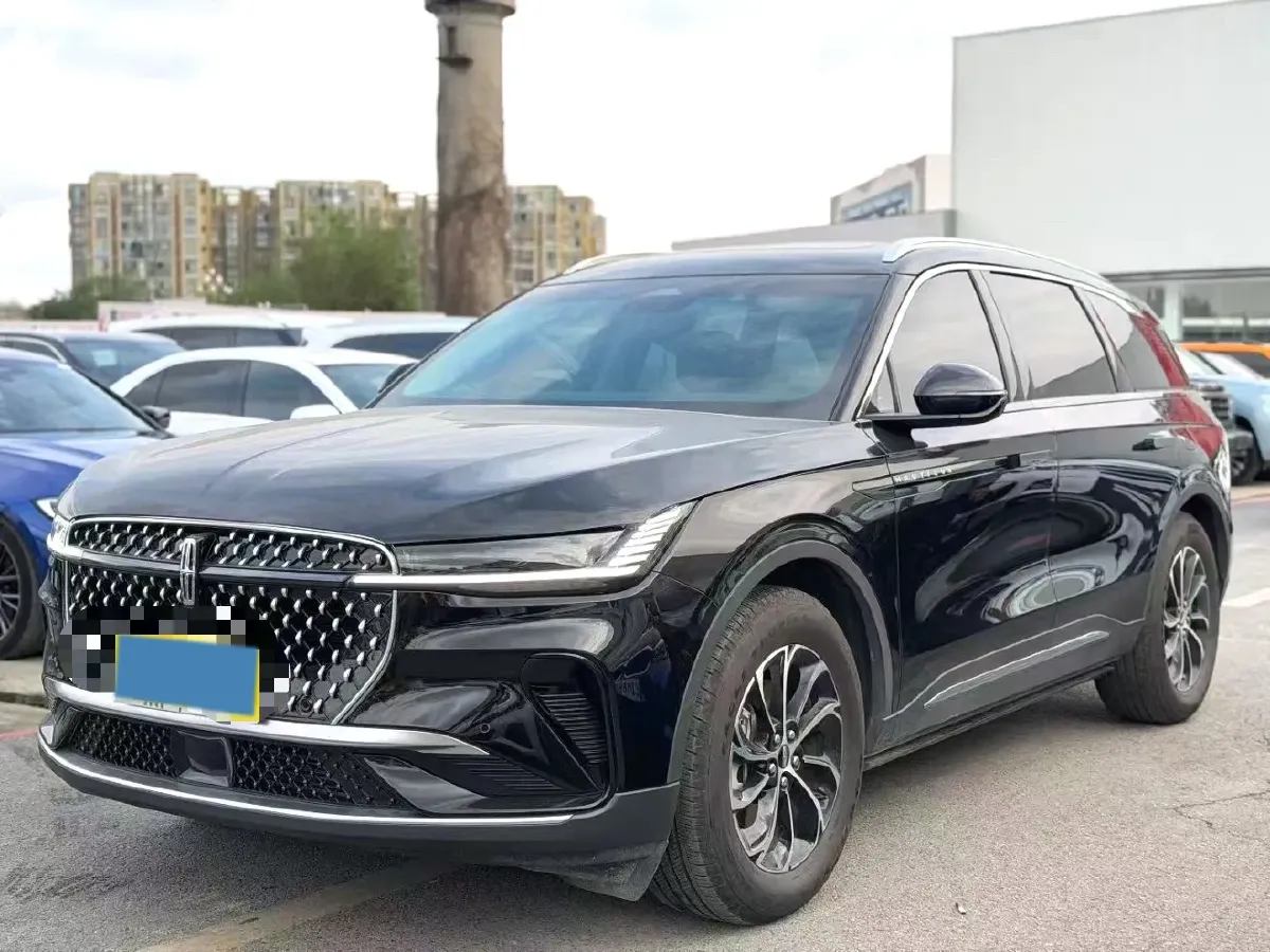 2025 Lincoln Nautilus 2.0T 261HP L4 8AT,autocango,china used car exporter,china ev exporter,chinese used car exporter,chinese used ev exporter