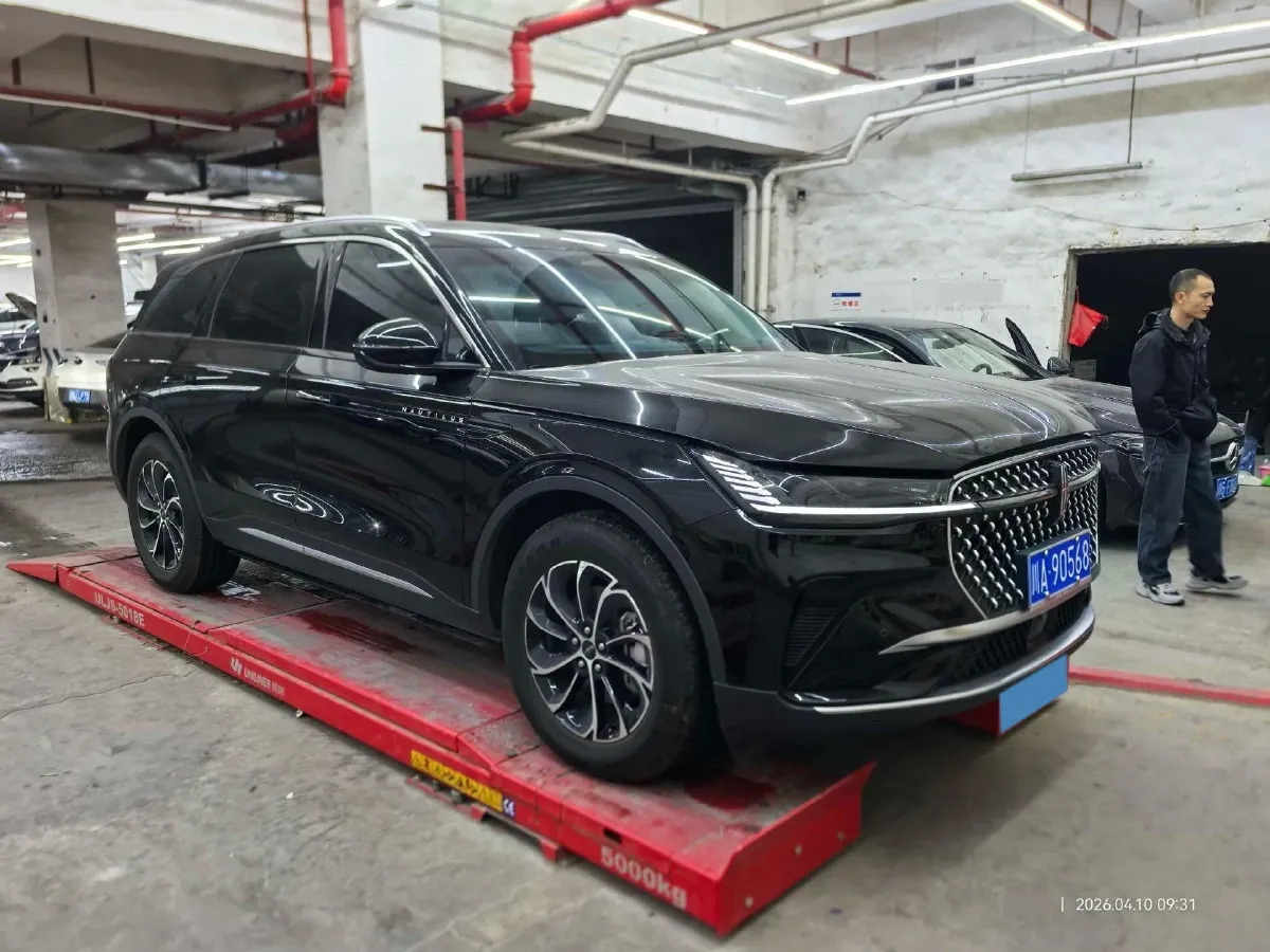 2025 Lincoln Nautilus 2.0T 261HP L4 8AT,autocango,china used car exporter,china ev exporter,chinese used car exporter,chinese used ev exporter