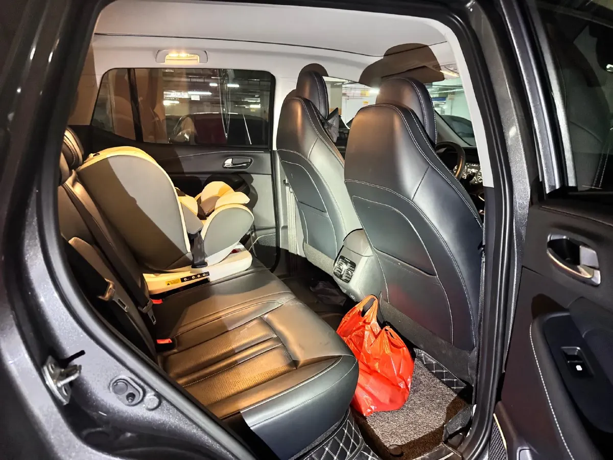 2022 GAC Trumpchi GS4 1.5T 169HP L4 6AT,autocango,china used car exporter,china ev exporter,chinese used car exporter,chinese used ev exporter