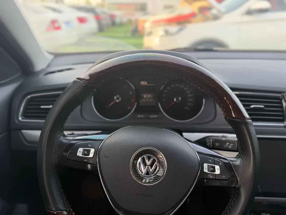 2017 Volkswagen Lavida 1.4T 131HP L4 7DCT,autocango,china used car exporter,china ev exporter,chinese used car exporter,chinese used ev exporter