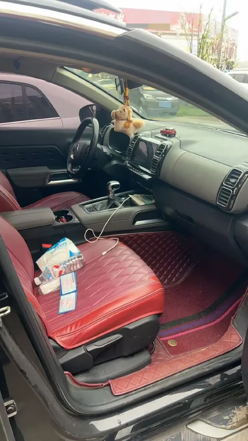 2017 Citroen C5 Aircross 1.6T 167HP L4 6AT,autocango,china used car exporter,china ev exporter,chinese used car exporter,chinese used ev exporter