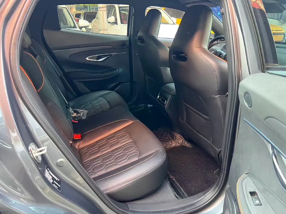 2022 ChangAn UNI-T 1.5T 188HP L4 7DCT,autocango,china used car exporter,china ev exporter,chinese used car exporter,chinese used ev exporter