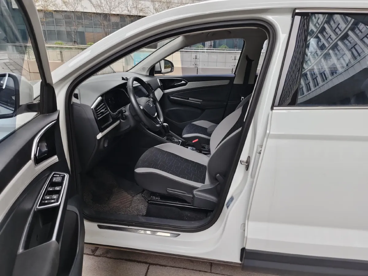 2023 Jetta VS7 1.4T 150HP L4 6AT,autocango,china used car exporter,china ev exporter,chinese used car exporter,chinese used ev exporter