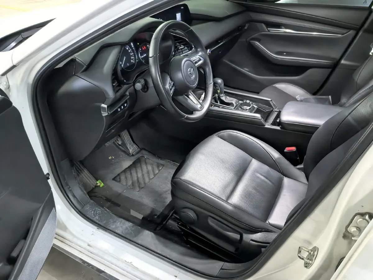 2023 Mazda 3 Axela 2.0L 158HP L4 6AT,autocango,china used car exporter,china ev exporter,chinese used car exporter,chinese used ev exporter