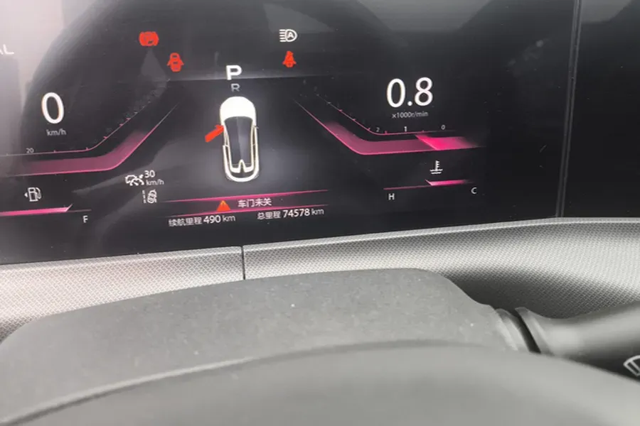 2020 ChangAn UNI-T 1.5T 180HP L4 7DCT,autocango,china used car exporter,china ev exporter,chinese used car exporter,chinese used ev exporter