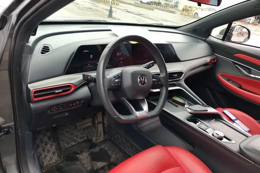 2020 ChangAn UNI-T 1.5T 180HP L4 7DCT,autocango,china used car exporter,china ev exporter,chinese used car exporter,chinese used ev exporter