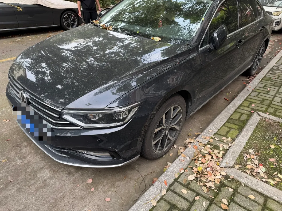 2020 Volkswagen Magotan 2.0T 186HP L4 7DCT,autocango,china used car exporter,china ev exporter,chinese used car exporter,chinese used ev exporter