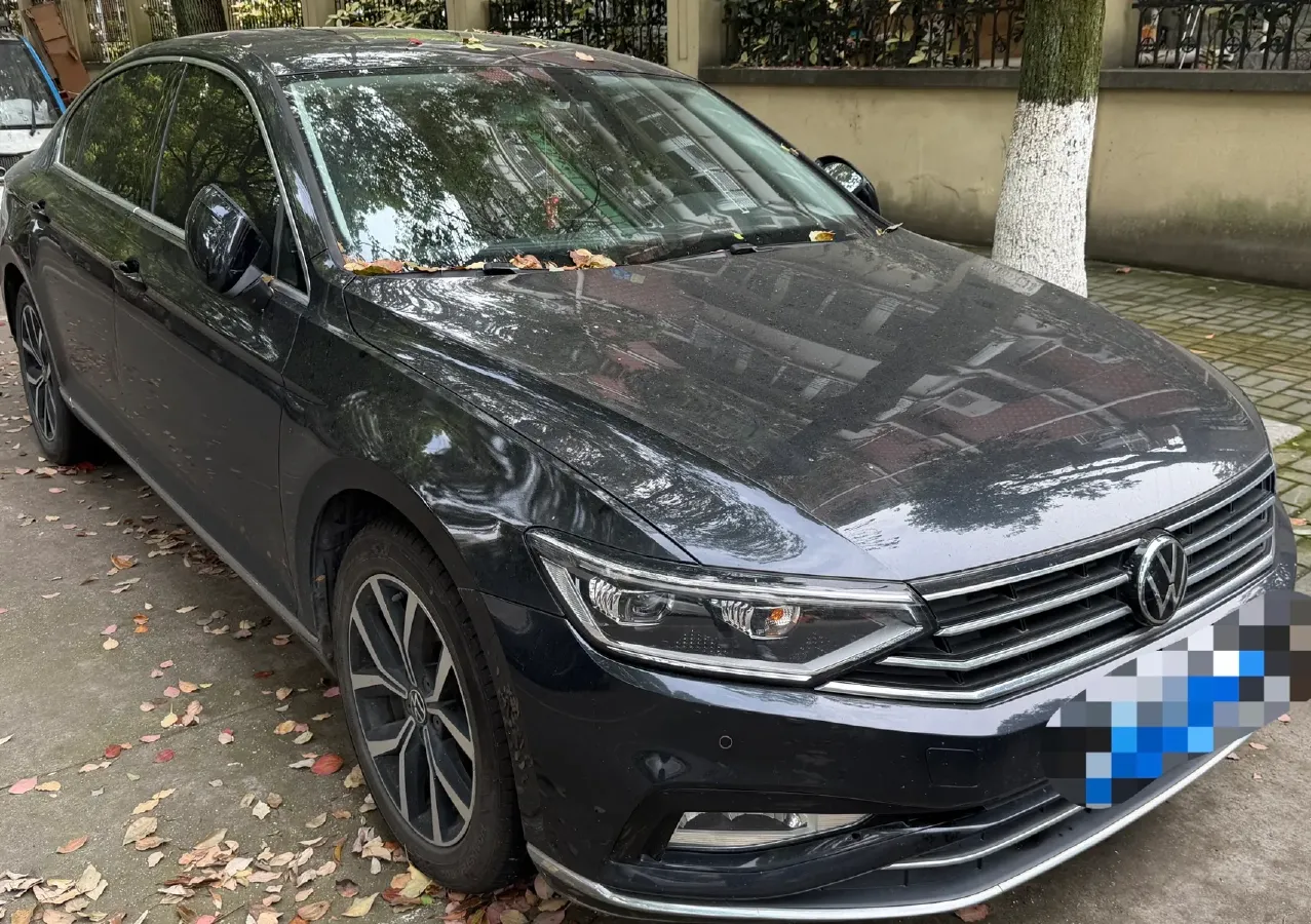 2020 Volkswagen Magotan 2.0T 186HP L4 7DCT,autocango,china used car exporter,china ev exporter,chinese used car exporter,chinese used ev exporter