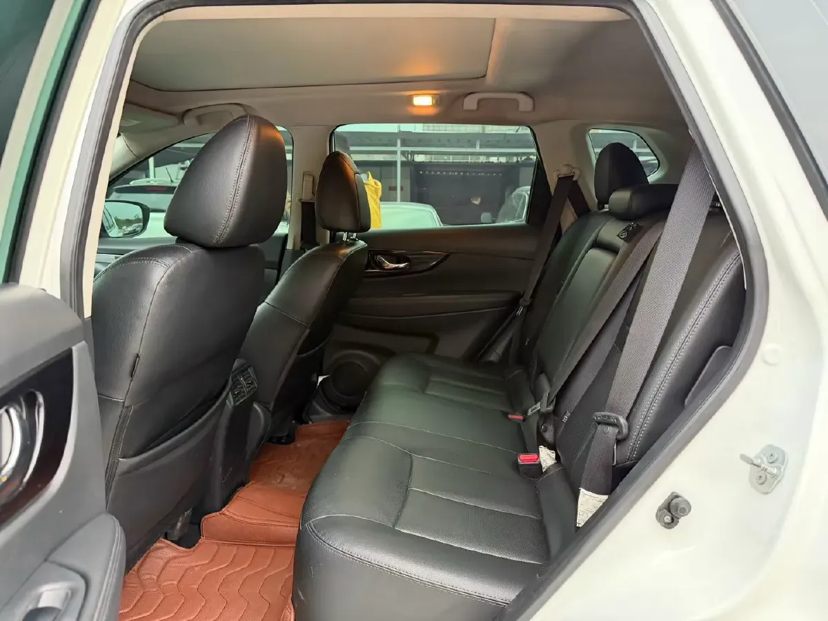 2020 Nissan X-Trail 2.0L 154HP L4 CVT,autocango,china used car exporter,china ev exporter,chinese used car exporter,chinese used ev exporter