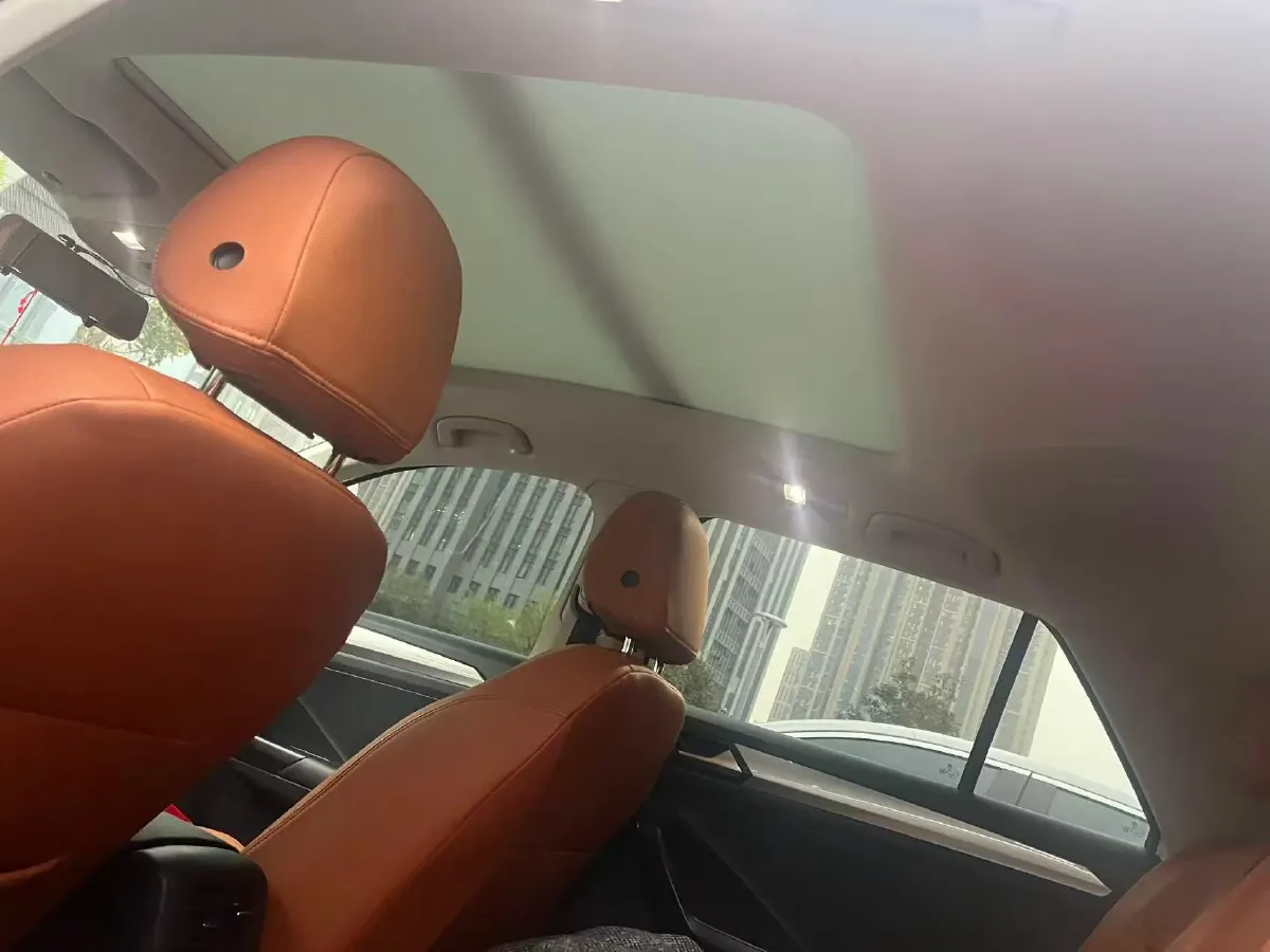 2019 Volkswagen T-Roc 1.4T 131HP L4 7DCT,autocango,china used car exporter,china ev exporter,chinese used car exporter,chinese used ev exporter