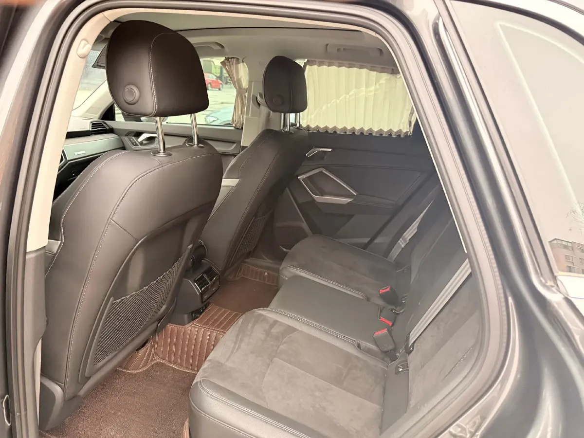 2022 Audi Q3 1.4T 150HP L4 7DCT,autocango,china used car exporter,china ev exporter,chinese used car exporter,chinese used ev exporter