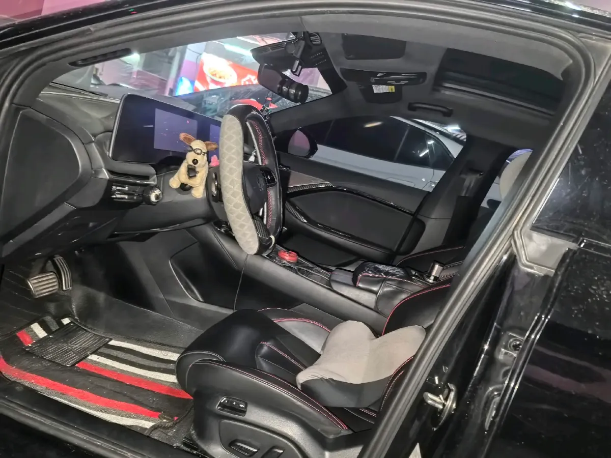 2023 MG 7 2.0T 261HP L4 9AT,autocango,china used car exporter,china ev exporter,chinese used car exporter,chinese used ev exporter