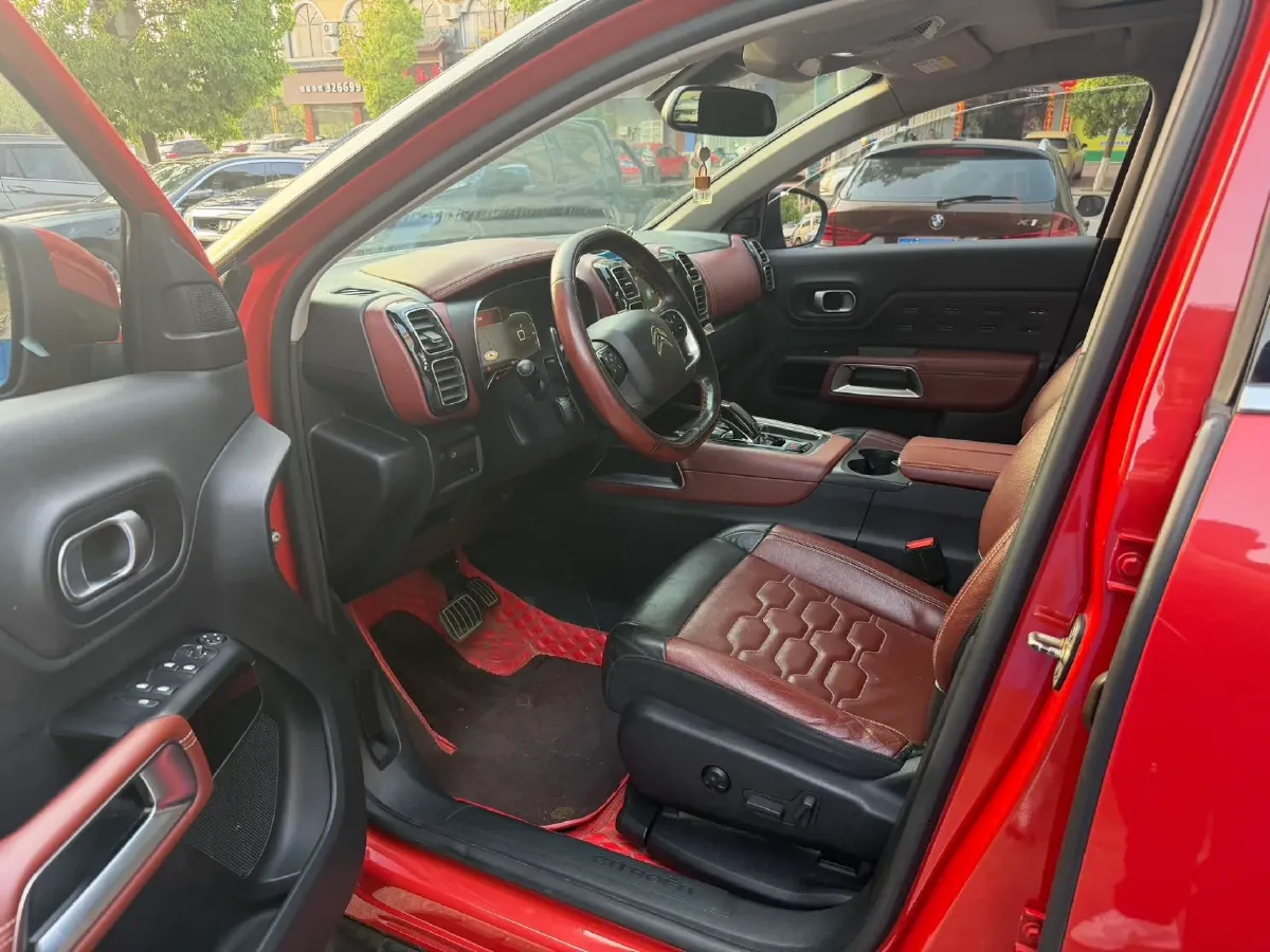 2017 Citroen C5 Aircross 1.8T 204HP L4 6AT,autocango,china used car exporter,china ev exporter,chinese used car exporter,chinese used ev exporter