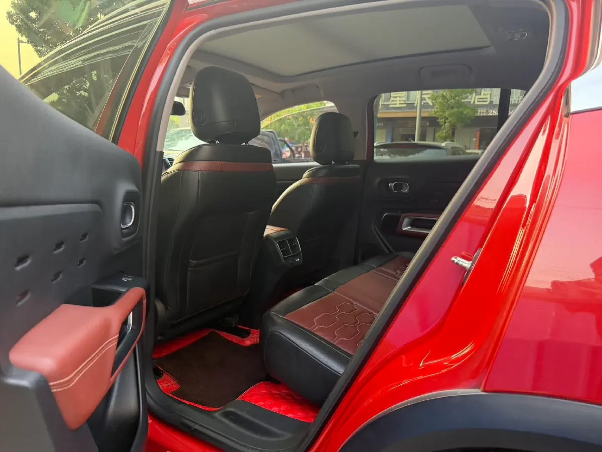 2017 Citroen C5 Aircross 1.8T 204HP L4 6AT,autocango,china used car exporter,china ev exporter,chinese used car exporter,chinese used ev exporter