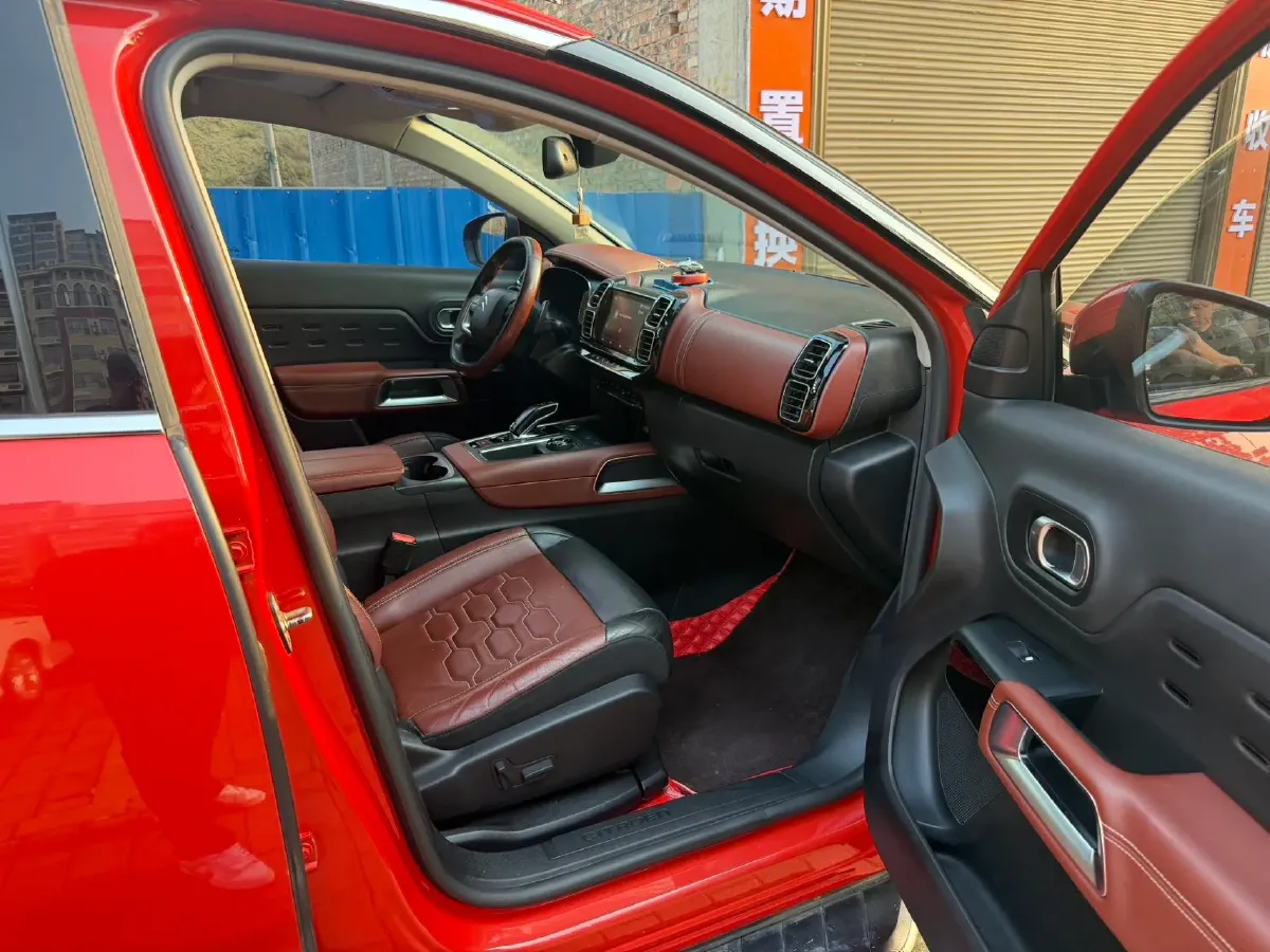 2017 Citroen C5 Aircross 1.8T 204HP L4 6AT,autocango,china used car exporter,china ev exporter,chinese used car exporter,chinese used ev exporter