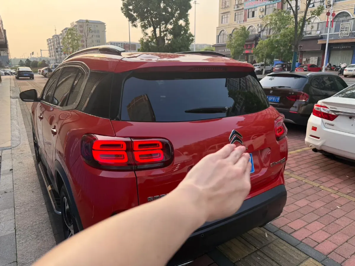 2017 Citroen C5 Aircross 1.8T 204HP L4 6AT,autocango,china used car exporter,china ev exporter,chinese used car exporter,chinese used ev exporter