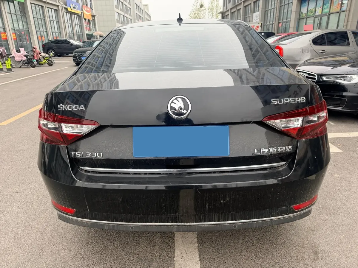 2016 Skoda Superb 1.8T 180HP L4 7DCT,autocango,china used car exporter,china ev exporter,chinese used car exporter,chinese used ev exporter