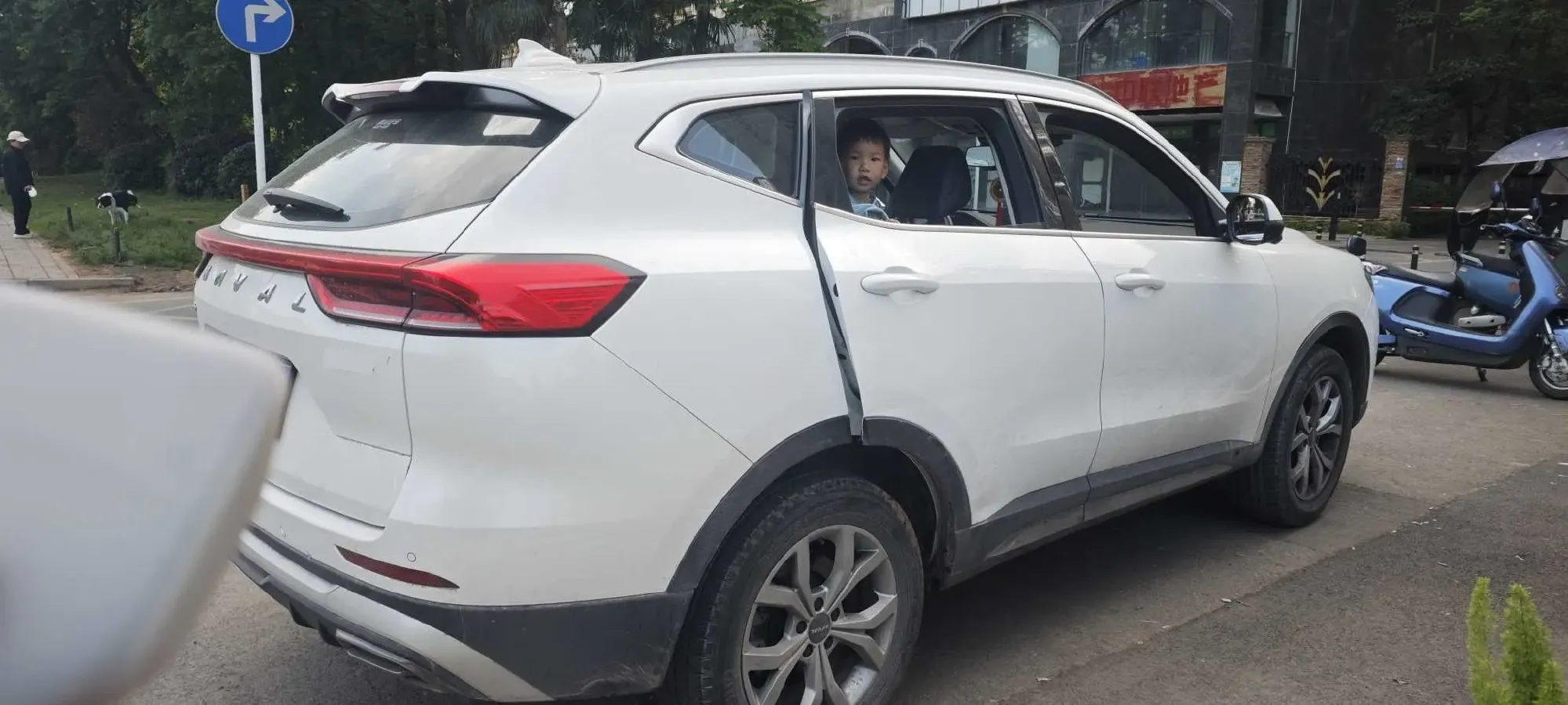 2021 Haval H6 1.5T 169HP L4 7DCT,autocango,china used car exporter,china ev exporter,chinese used car exporter,chinese used ev exporter