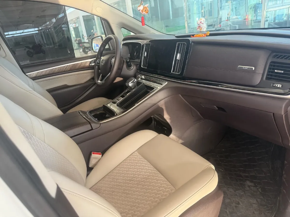 2021 GAC Trumpchi M8 2.0T 252HP L4 8AT,autocango,china used car exporter,china ev exporter,chinese used car exporter,chinese used ev exporter