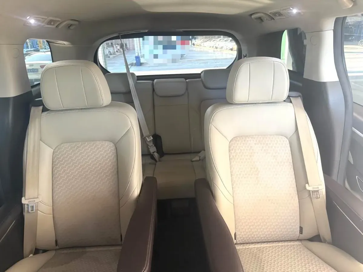 2021 GAC Trumpchi M8 2.0T 252HP L4 8AT,autocango,china used car exporter,china ev exporter,chinese used car exporter,chinese used ev exporter