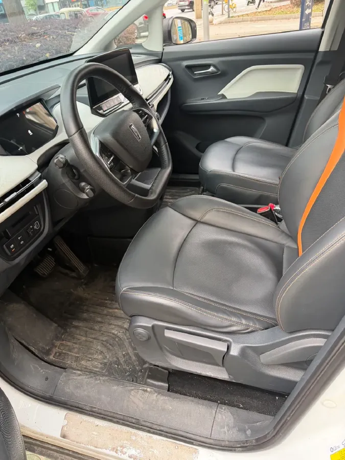 2022 JMC YuHu 7 2.0T 141HP L4 8AT,autocango,china used car exporter,china ev exporter,chinese used car exporter,chinese used ev exporter