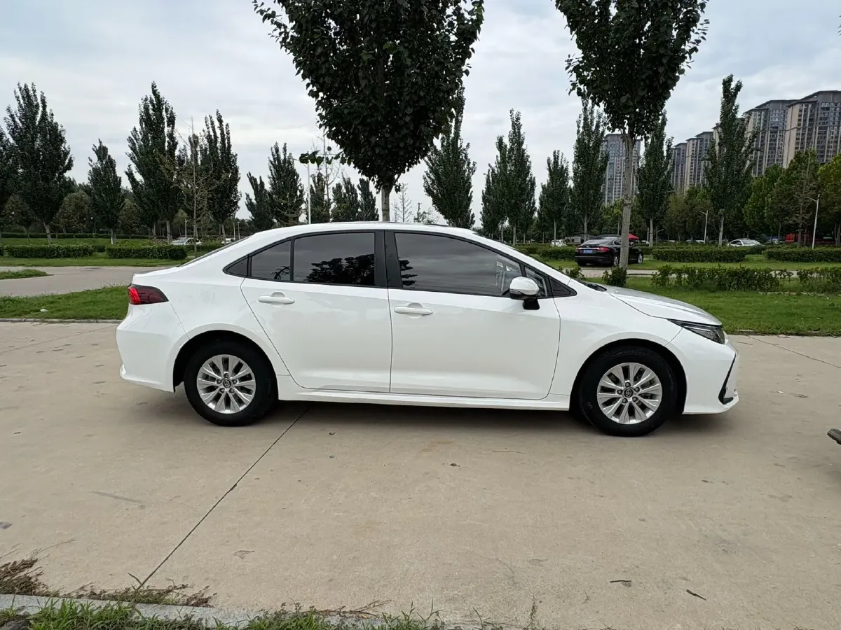 2021 Toyota Corolla 1.2T 116HP L4 CVT,autocango,china used car exporter,china ev exporter,chinese used car exporter,chinese used ev exporter