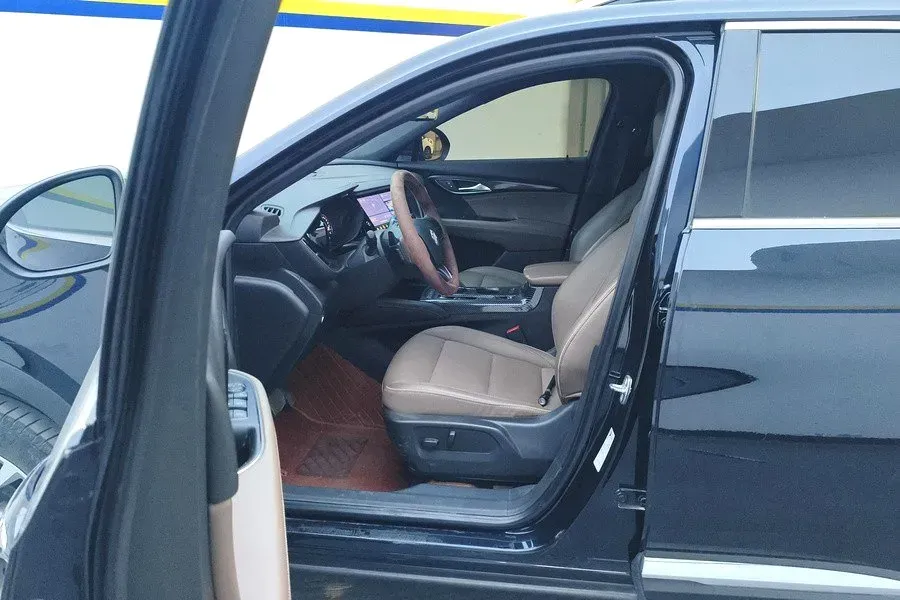 2021 Buick EnvisionPlus 2.0T 237HP L4 9AT,autocango,china used car exporter,china ev exporter,chinese used car exporter,chinese used ev exporter