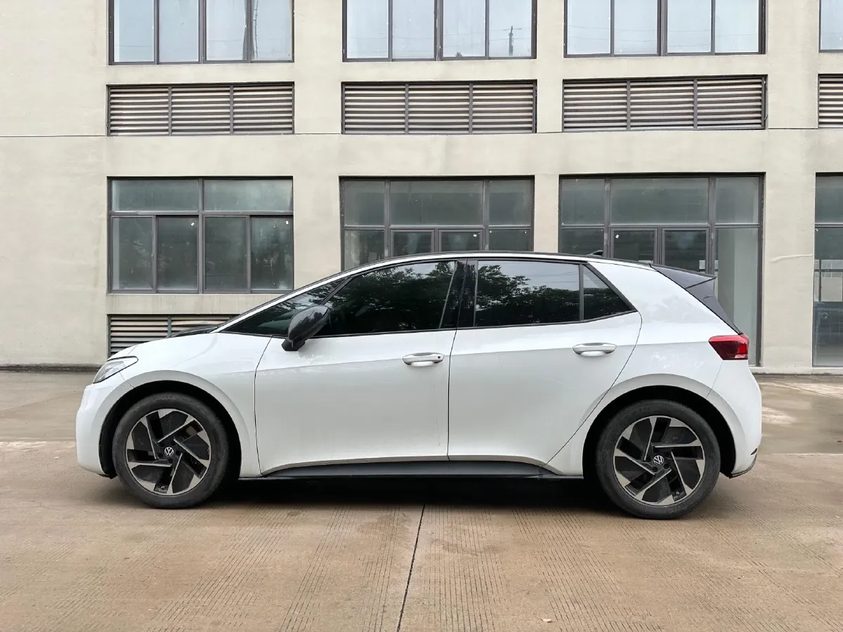 2025 Volkswagen ID.3 BEV 52.8KWH,autocango,china used car exporter,china ev exporter,chinese used car exporter,chinese used ev exporter