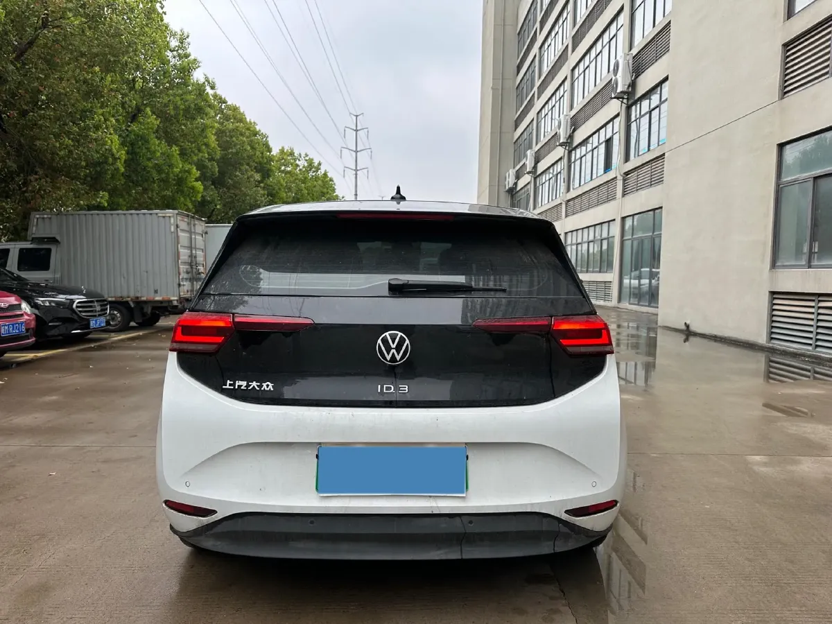 2025 Volkswagen ID.3 BEV 52.8KWH,autocango,china used car exporter,china ev exporter,chinese used car exporter,chinese used ev exporter