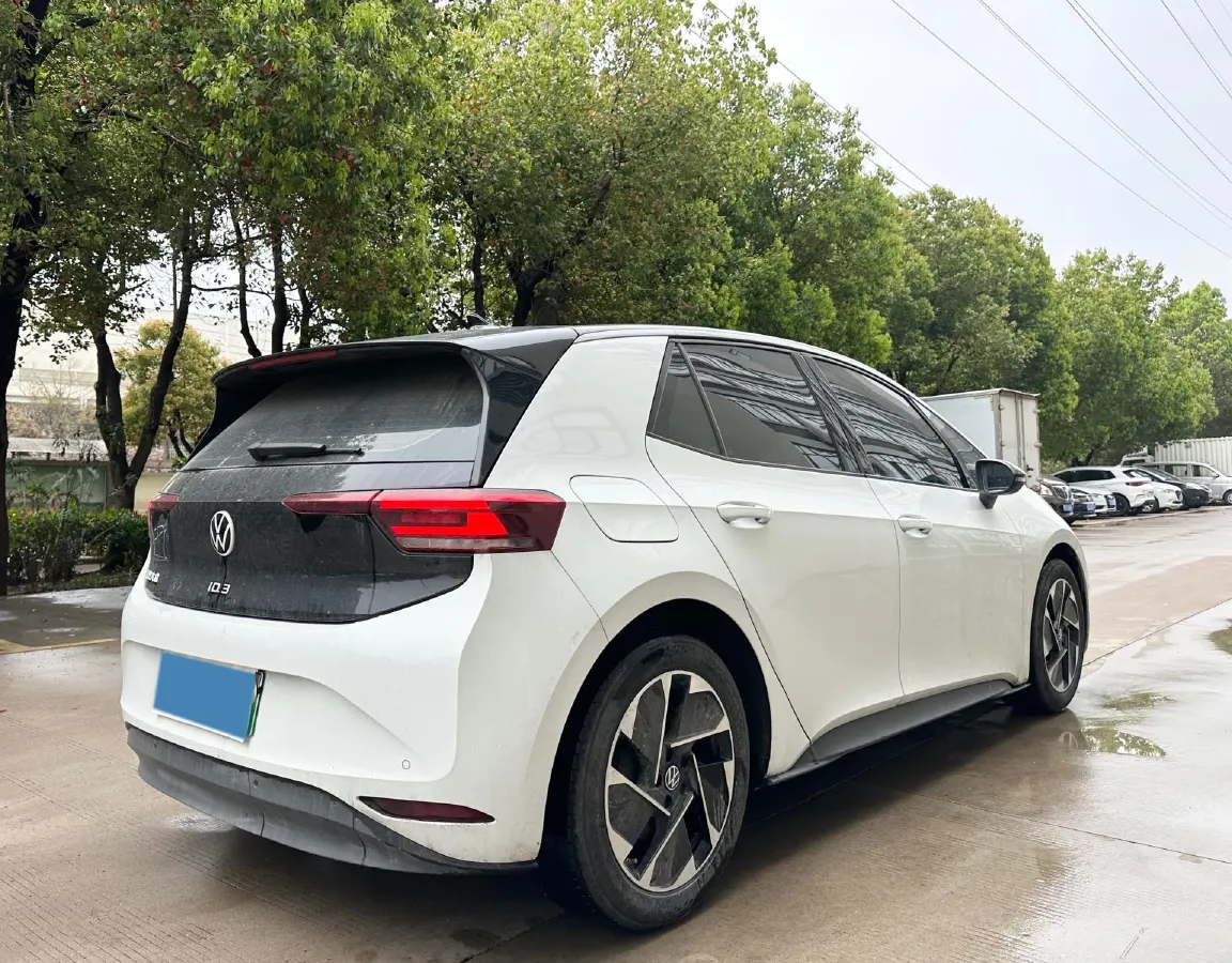 2025 Volkswagen ID.3 BEV 52.8KWH,autocango,china used car exporter,china ev exporter,chinese used car exporter,chinese used ev exporter