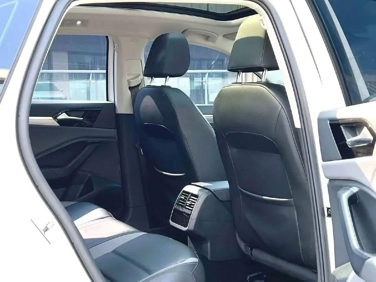 2021 Volkswagen Sagitar 1.4T 150HP L4 7DCT,autocango,china used car exporter,china ev exporter,chinese used car exporter,chinese used ev exporter