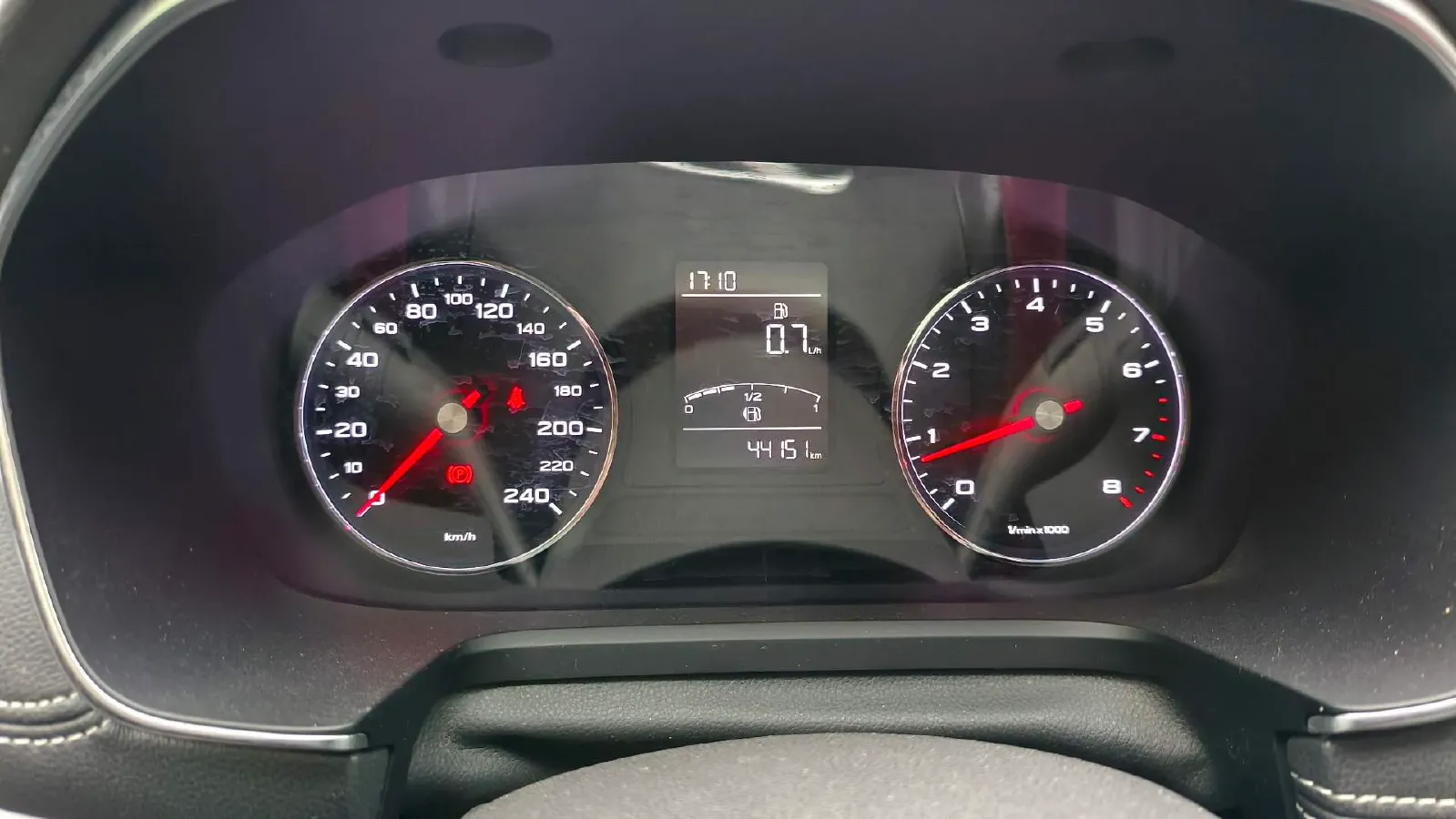 2018 Roewe RX5 1.5T 169HP L4 6MT,autocango,china used car exporter,china ev exporter,chinese used car exporter,chinese used ev exporter