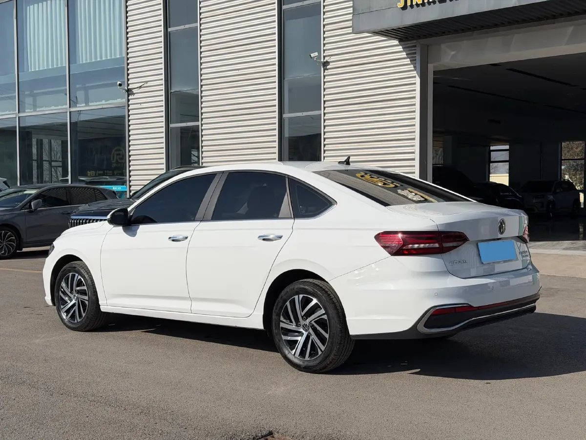 2023 Volkswagen Lavida 1.4T 150HP L4 7DCT,autocango,china used car exporter,china ev exporter,chinese used car exporter,chinese used ev exporter