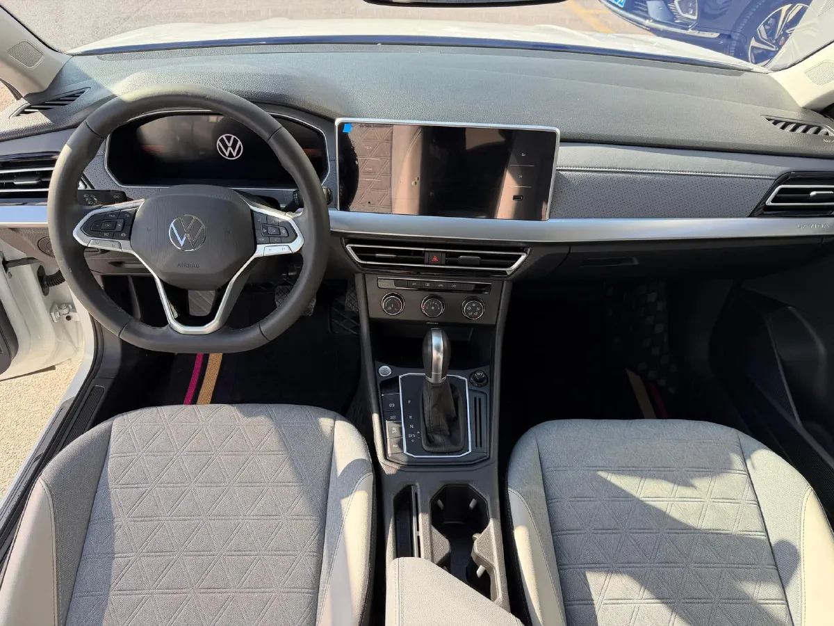 2023 Volkswagen Lavida 1.4T 150HP L4 7DCT,autocango,china used car exporter,china ev exporter,chinese used car exporter,chinese used ev exporter