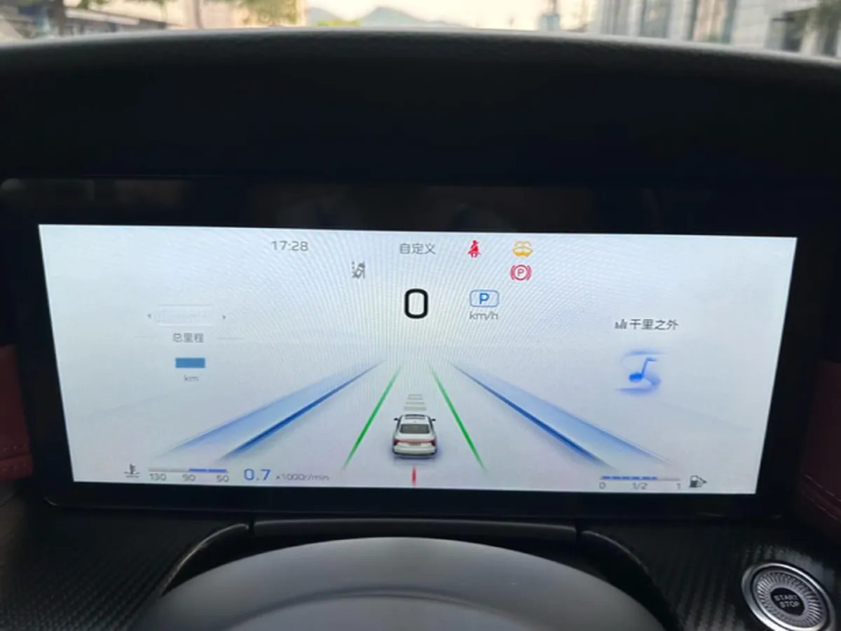 2025 HongQi H5 2.0T 224HP L4 8AT,autocango,china used car exporter,china ev exporter,chinese used car exporter,chinese used ev exporter