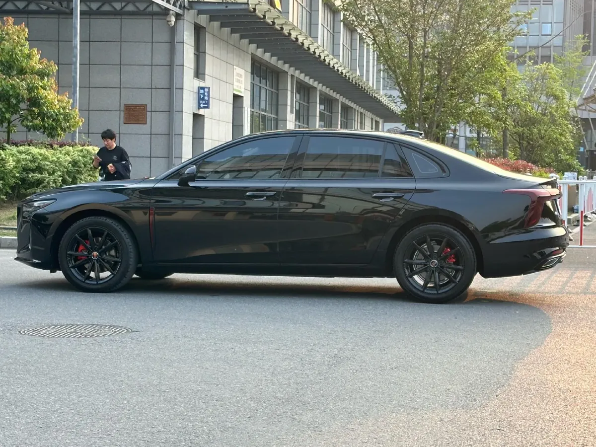 2025 HongQi H5 2.0T 224HP L4 8AT,autocango,china used car exporter,china ev exporter,chinese used car exporter,chinese used ev exporter