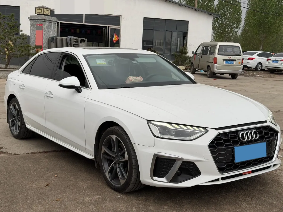 2020 Audi A4L 2.0T 190HP L4 7DCT,autocango,china used car exporter,china ev exporter,chinese used car exporter,chinese used ev exporter