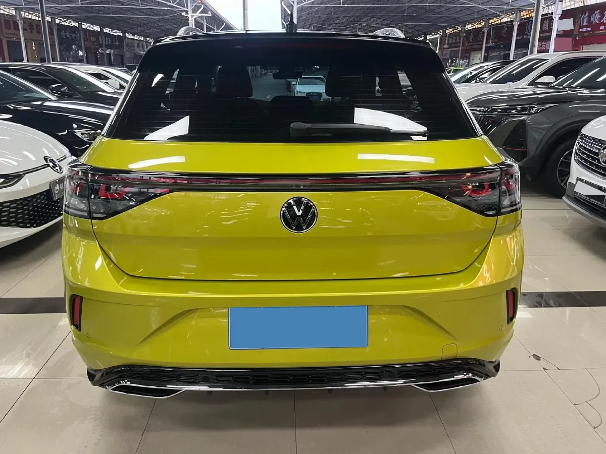 2023 Volkswagen T-Roc 1.5T 160HP L4 7DCT,autocango,china used car exporter,china ev exporter,chinese used car exporter,chinese used ev exporter