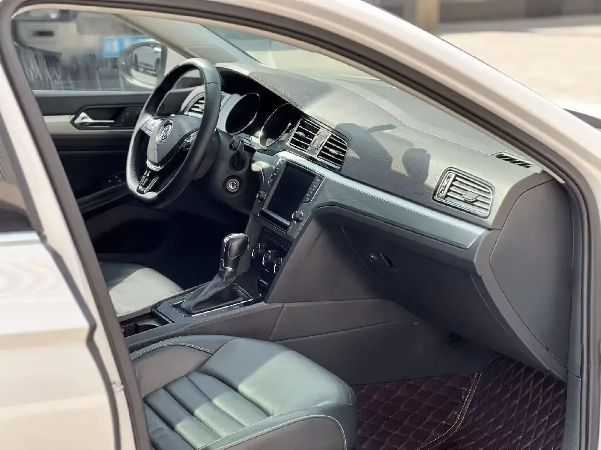 2017 Volkswagen Lamando 1.4T 150HP L4 7DCT,autocango,china used car exporter,china ev exporter,chinese used car exporter,chinese used ev exporter