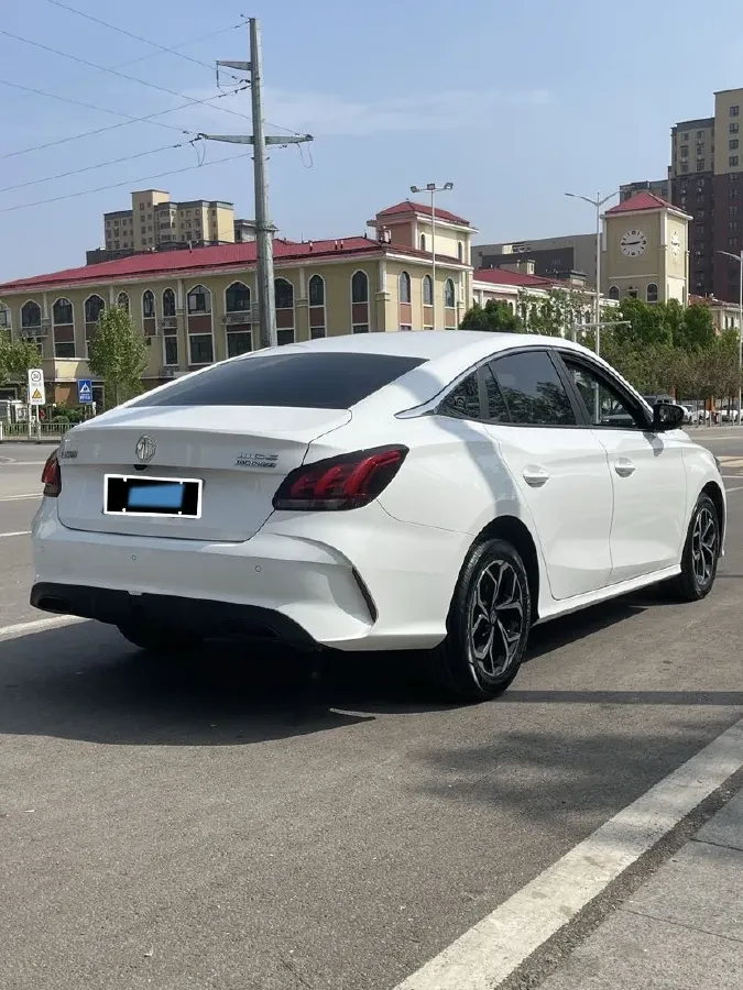 2023 MG 5 1.5L 129HP L4 5MT,autocango,china used car exporter,china ev exporter,chinese used car exporter,chinese used ev exporter