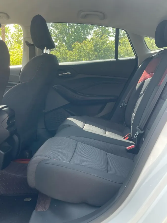 2023 MG 5 1.5L 129HP L4 5MT,autocango,china used car exporter,china ev exporter,chinese used car exporter,chinese used ev exporter